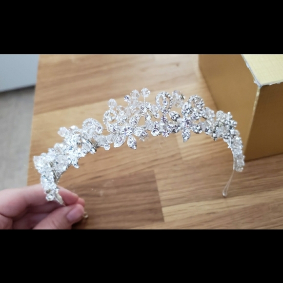 One of a kind silver wedding head band - Picture 1 of 5